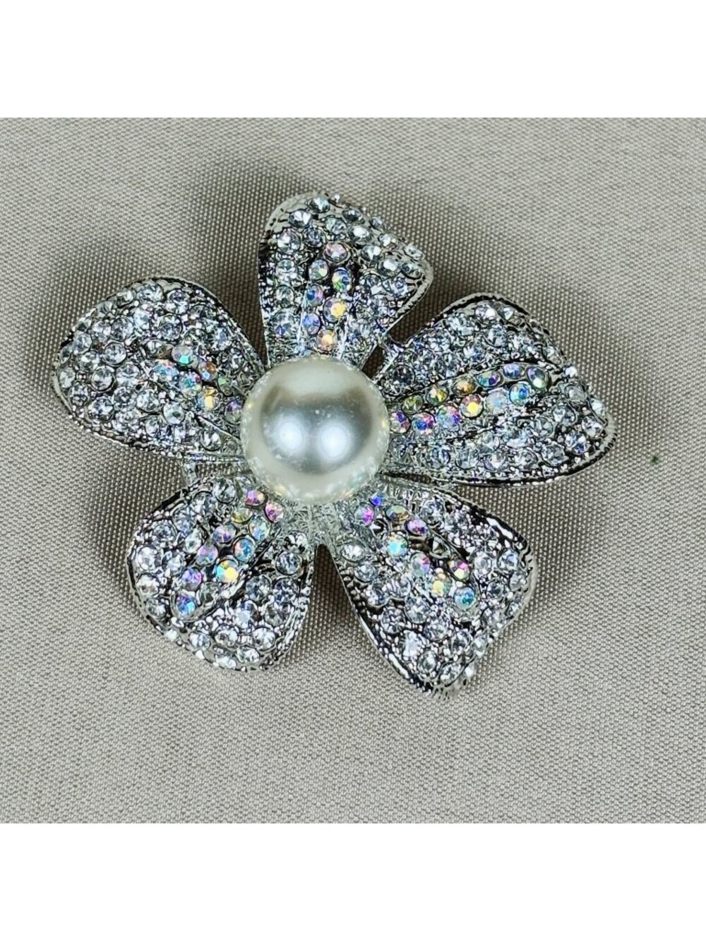 Vintage Silver Tone Aurora Borealis Flower Brooch Pin Pearl Accent B99